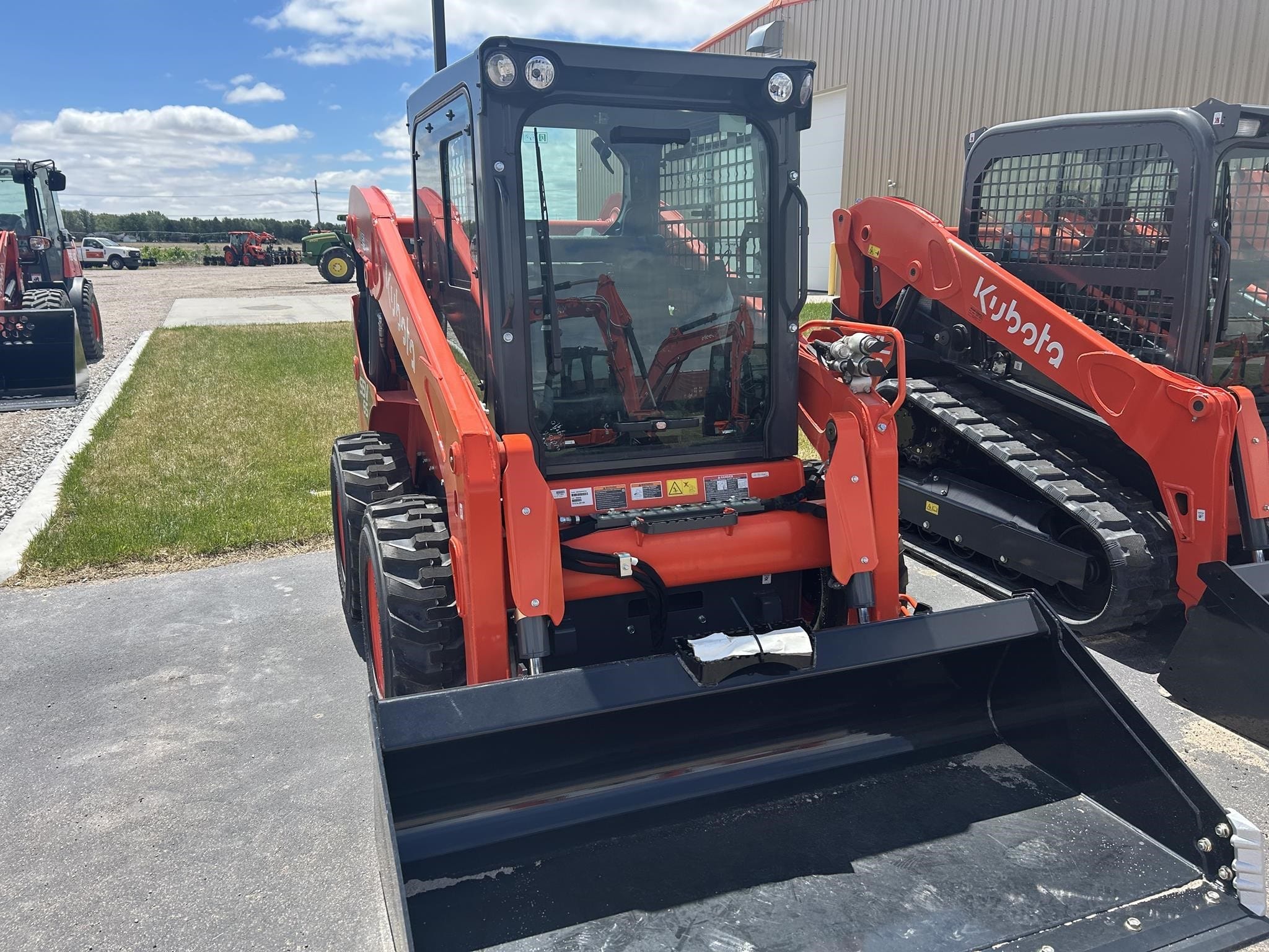 Kubota SSV65PHFRC